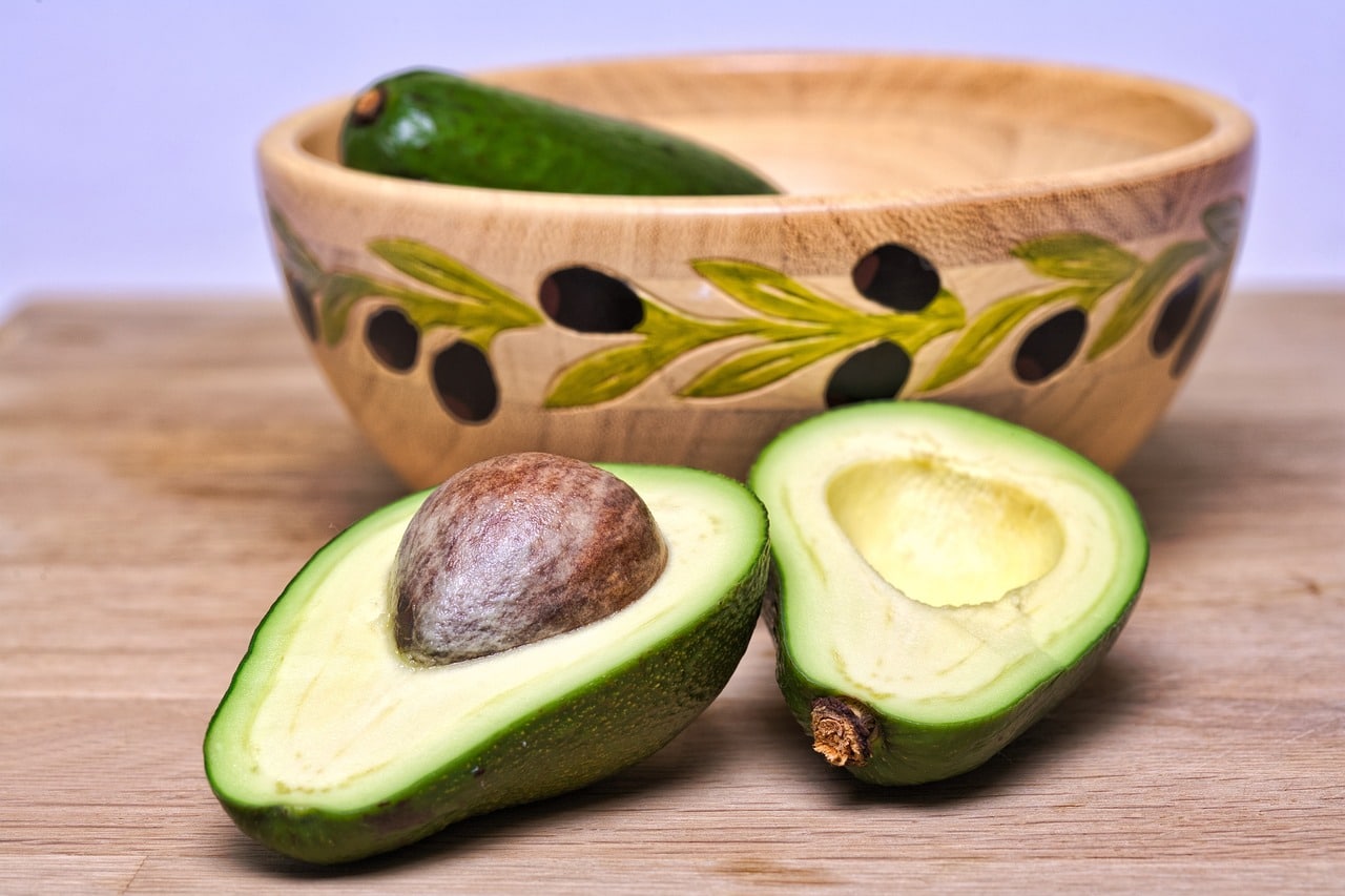 Low Sugar Foods, avocado, fruit, vitamin-E, www.blisslife.in